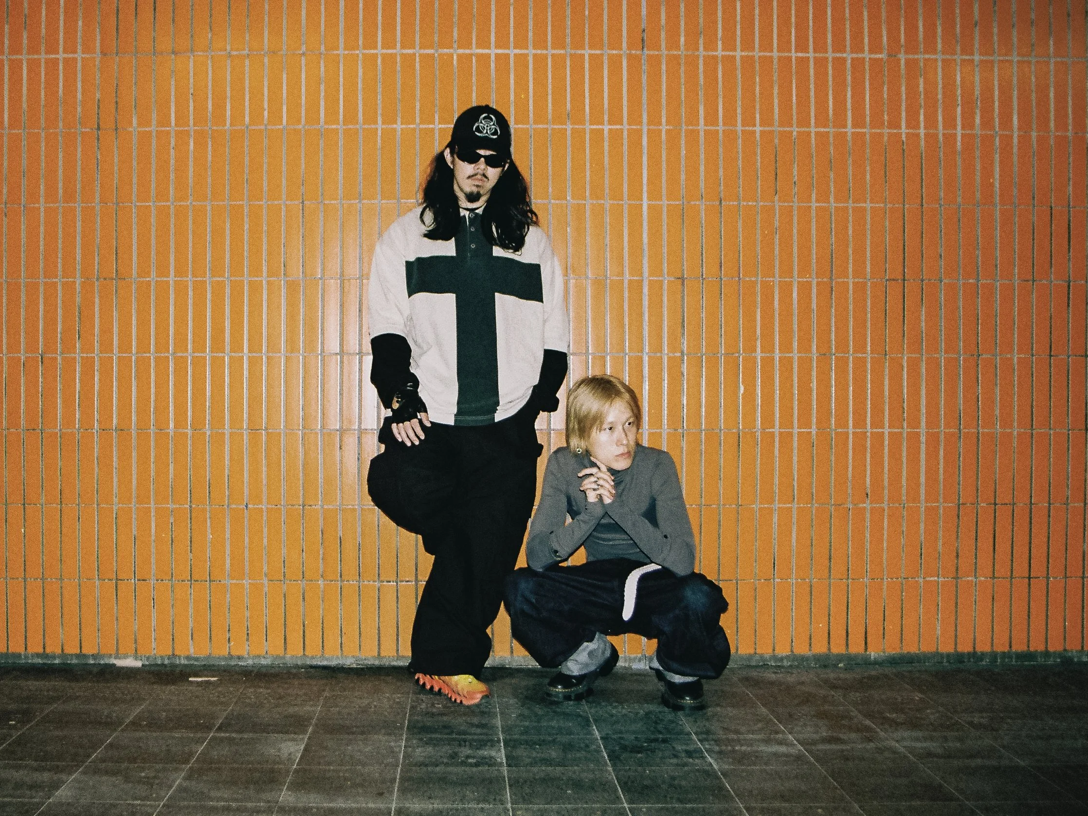 KOREAN UNDERGROUND ELECTRONIC PUNK INNOVATORS, HYPNOSIS THERAPY RETURN TO AUSTRALIA