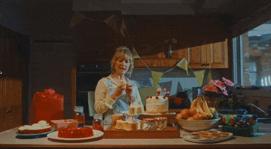 NEW SINGLE: Alana Wilkinson 'With A Boob Out' + New Album 'Half Time Oranges' 