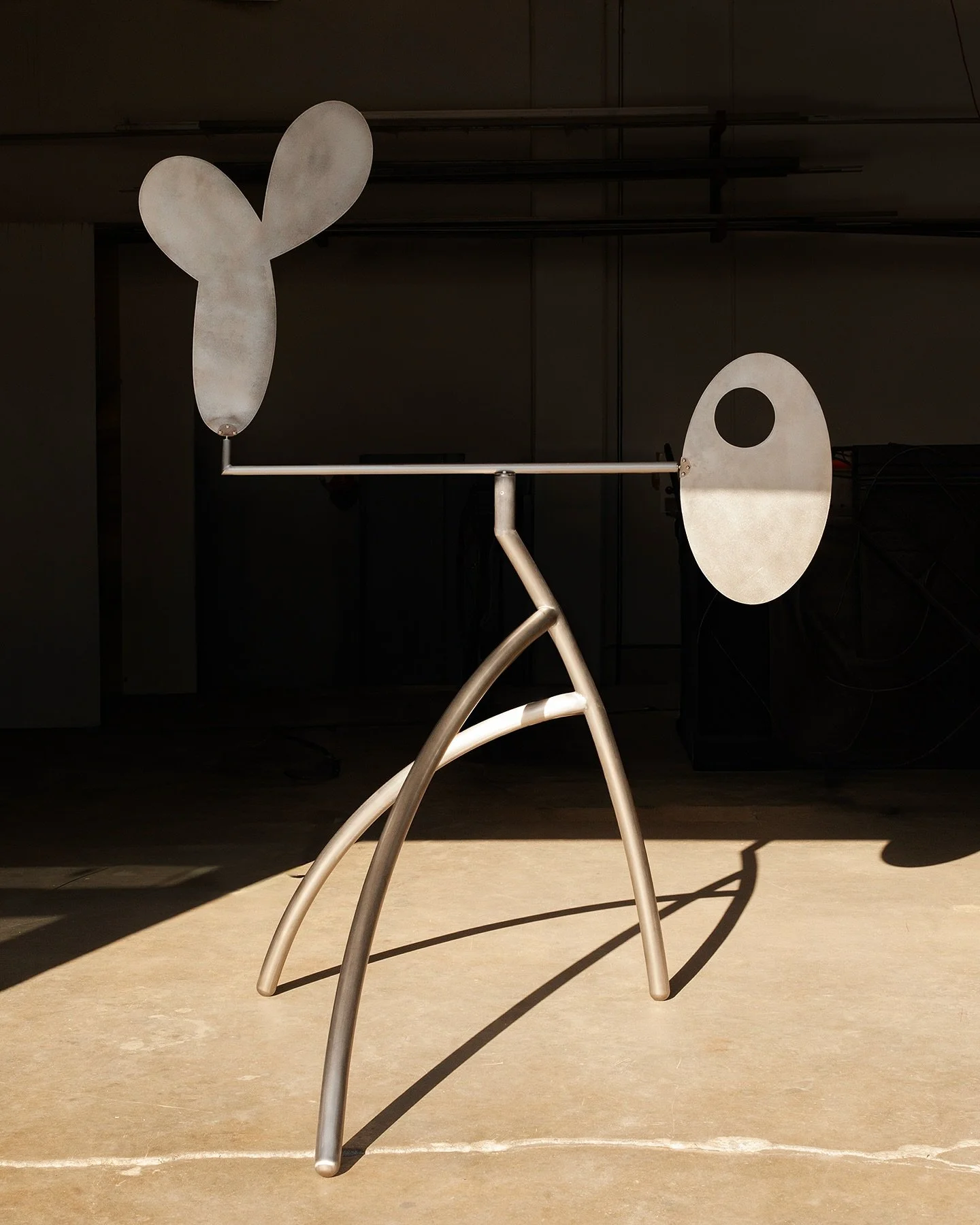 Just finished a kinetic sculpture for artist Brad Howe! Check out the last slide to see it in motion!
.
.
.
.
.
.
.
.
.
.
#bradhowe #bradhowestudio #gadartandfabrication #metalsculpture #kineticart #kineticsculpture #stainlesssteel #metalfab #metalfa