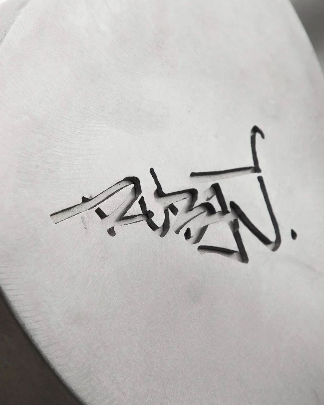  Stainless steel ‘love‘ sculpture for artist Ruben Rojas 