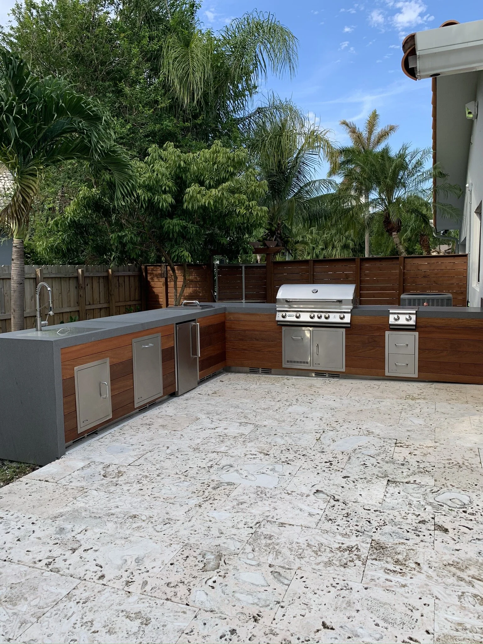 Miami Custom Outdoor Kitchens Superior Exteriors Custom Outdoor Kitchens Miami
