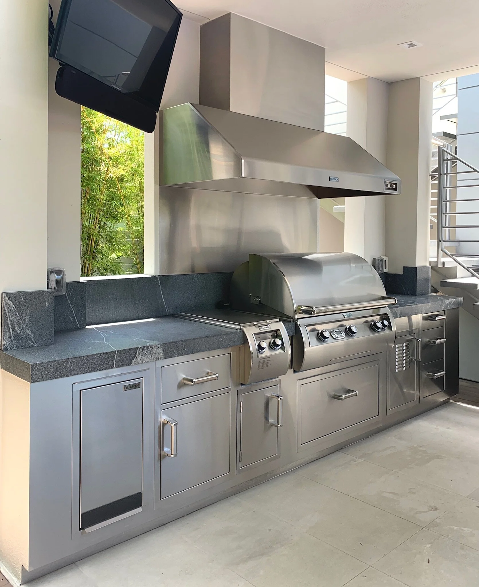 Outdoor kitchen design Miami