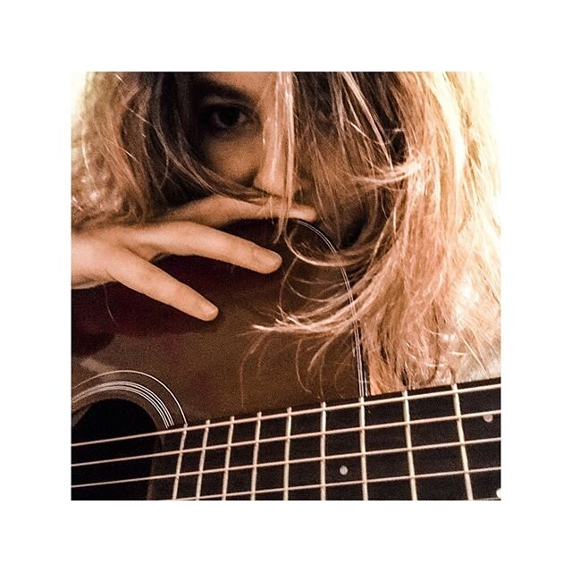 Crazy hair I don&rsquo;t care✌🏻
-
-
-
-
-
#songwriter #song #songwriting #writer #musicmaker #musicmakers #musicmakesmehappy #guitar #guitarist #guitarlife #nycmusicians #nycphotographer #artist #performer #composer #musiccomposer #creator #musiccre