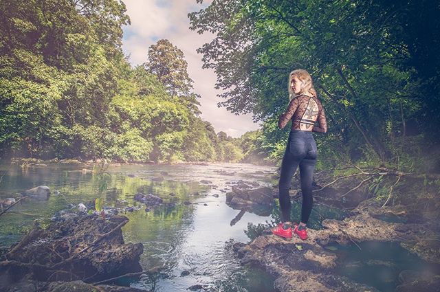 #thatview #love the #secret #treasure of #edinburgh 
@kashaf.henna.artistry 
#water #trees #black #red #shoes #henna #lovemyjob #opusultanphotography #osp #offcameraflash #ambiance #naturallight #picoftheday