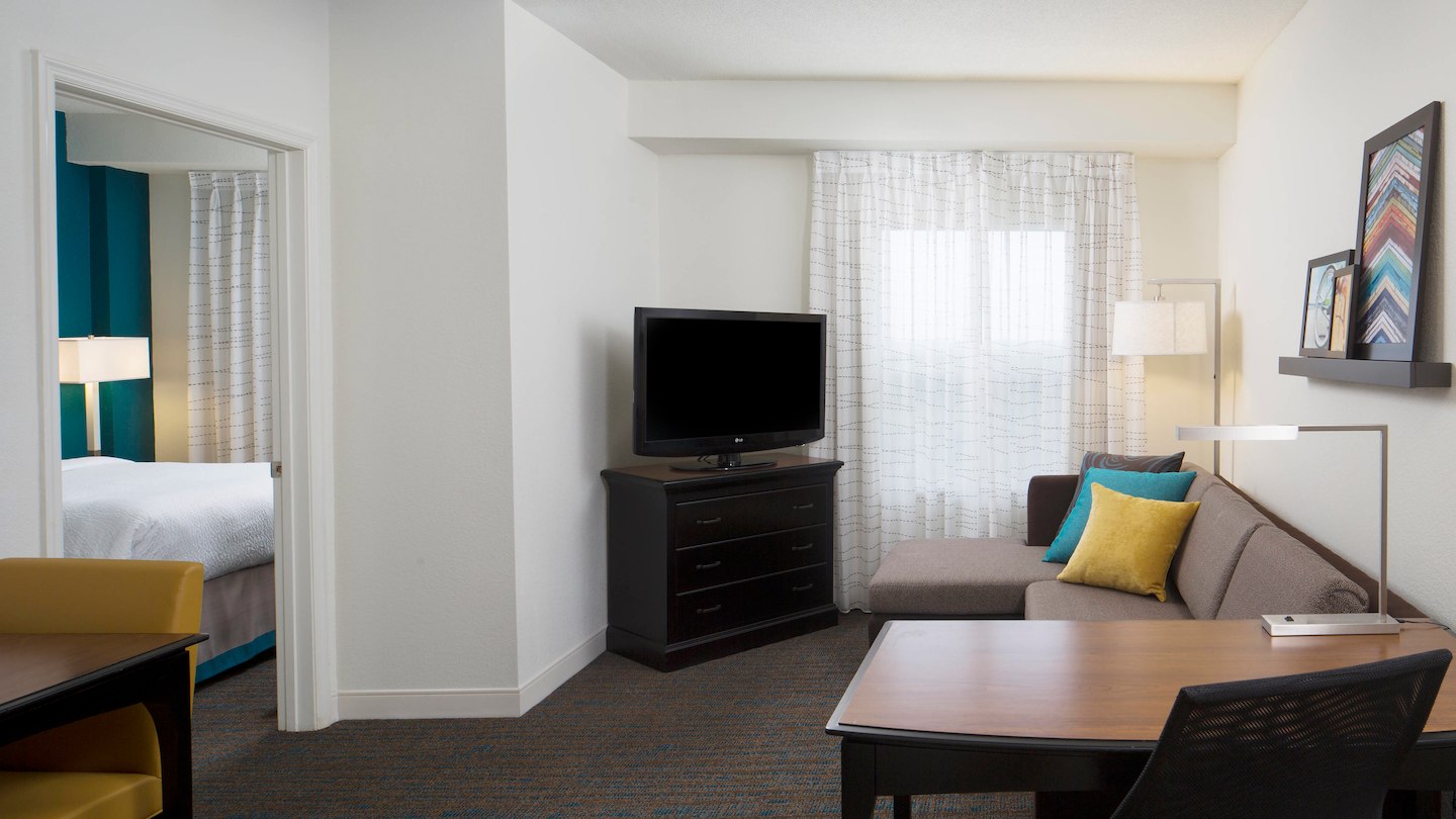 mcosw-suite-0066-hor-wide.jpg