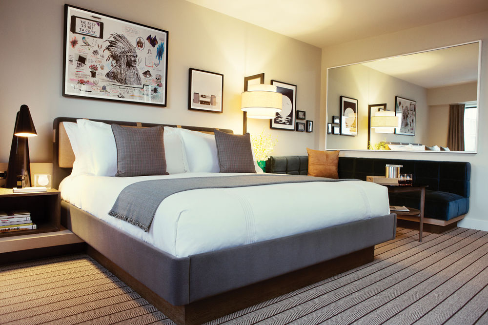 Pillows bed.jpg
