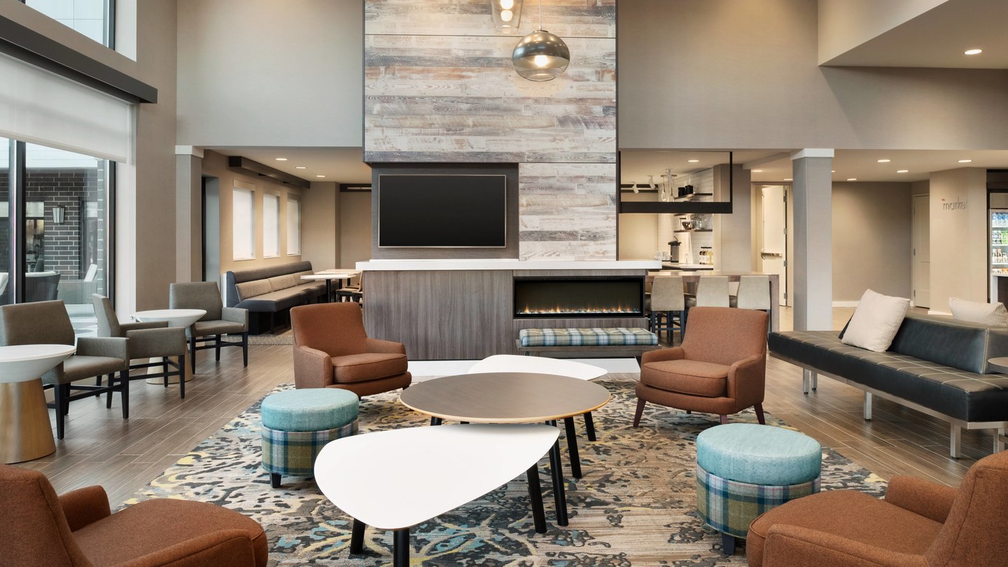 mspre-lobby-3184-hor-wide.jpg