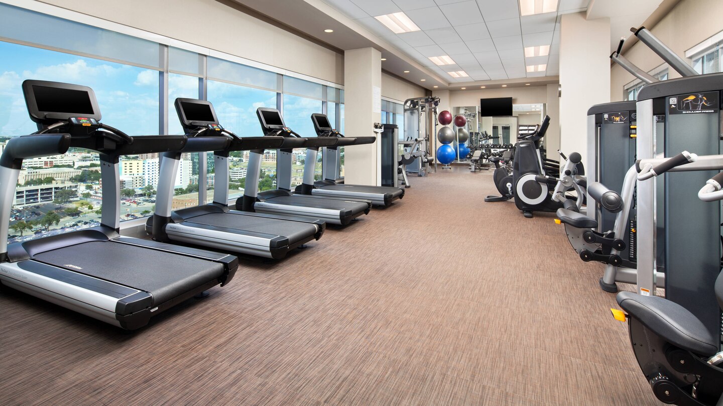 auswi-fitness-studio-8182-hor-wide.jpg