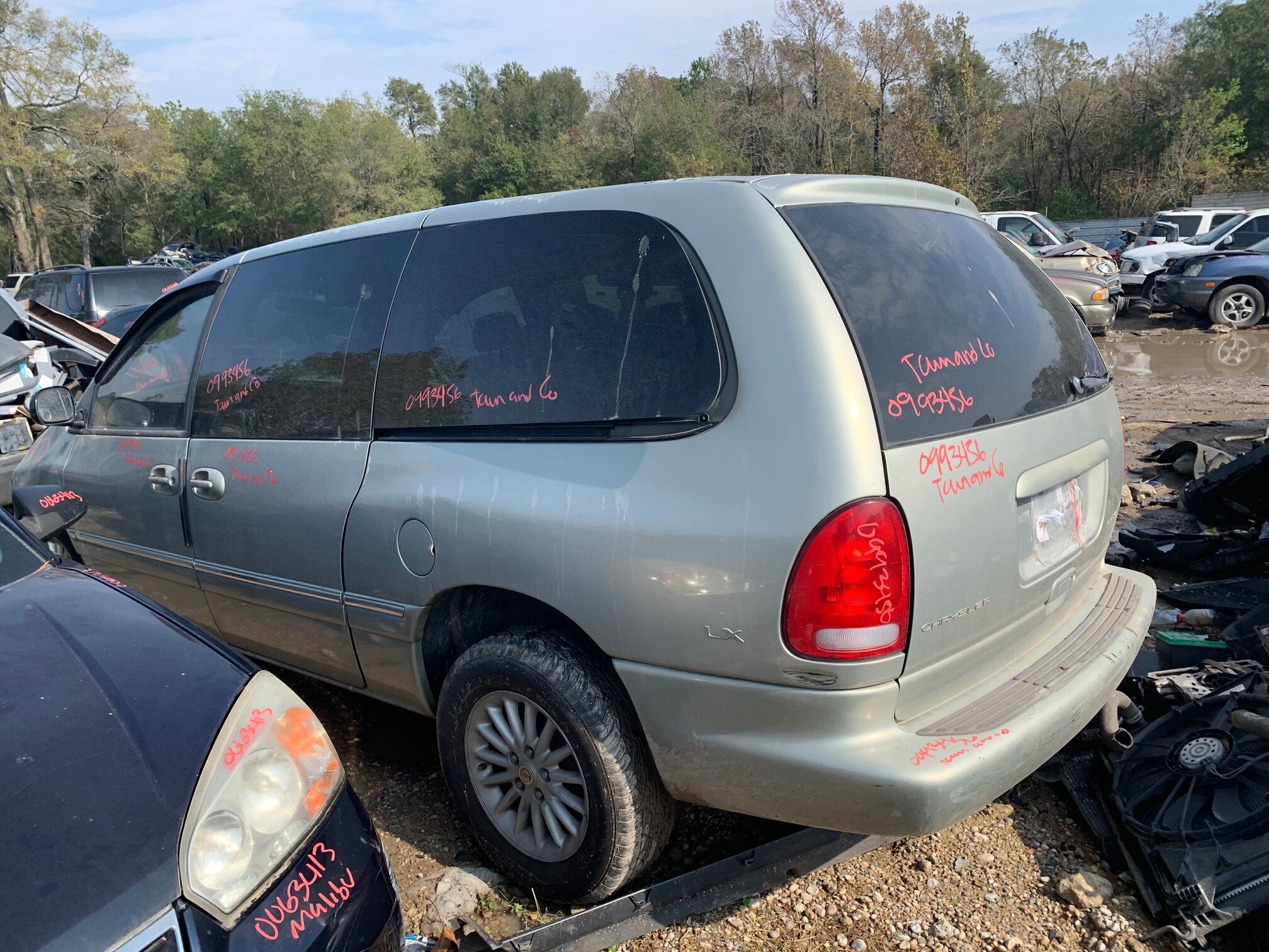 1999 Chrysler Town and Country