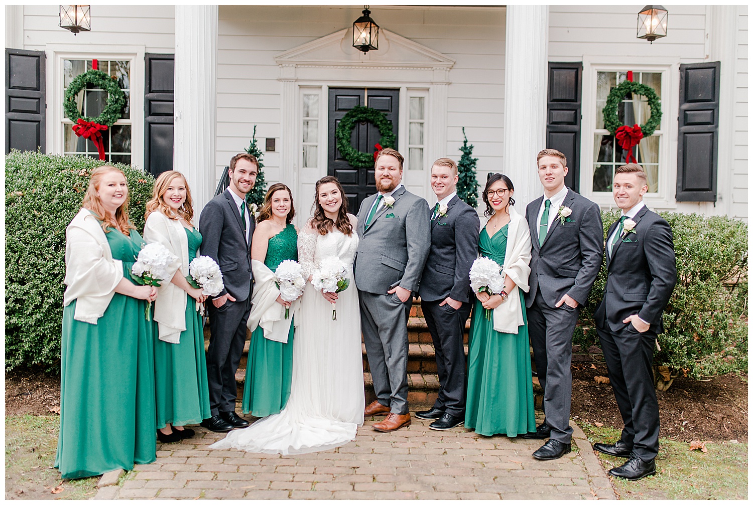 Virginia Cliffe Inn Wedding at Christmastime - Virginia Wedding Photographer