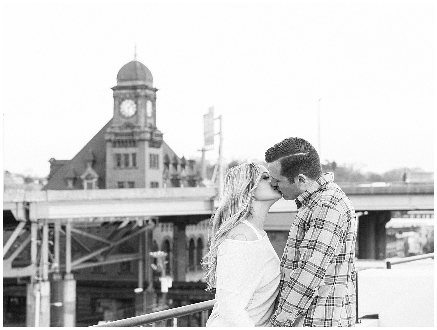 Shockoe Bottom Engagement Photos - Valerie + Scott