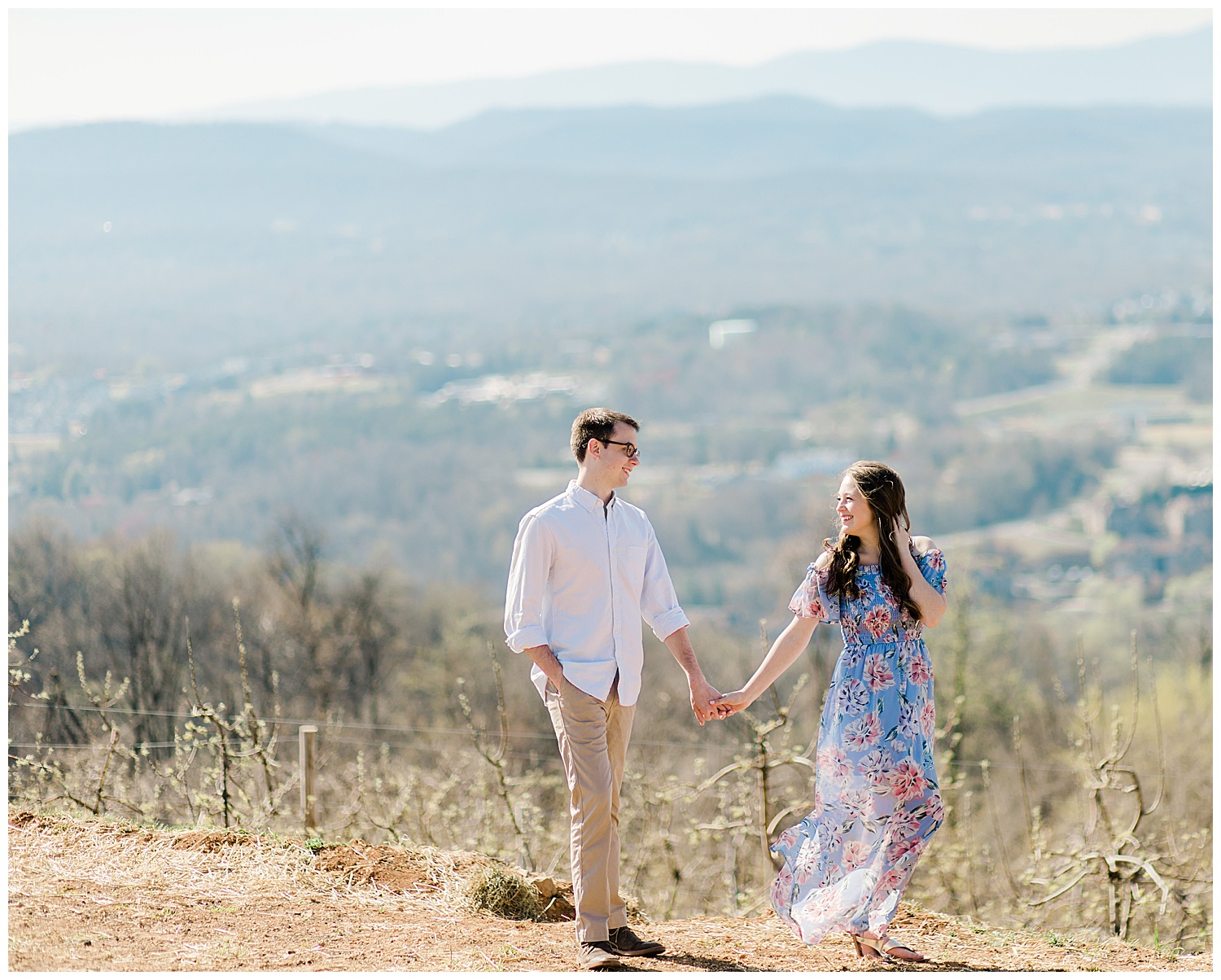 Carter Mountain Engagement Photos | Charlottesville, Virginia