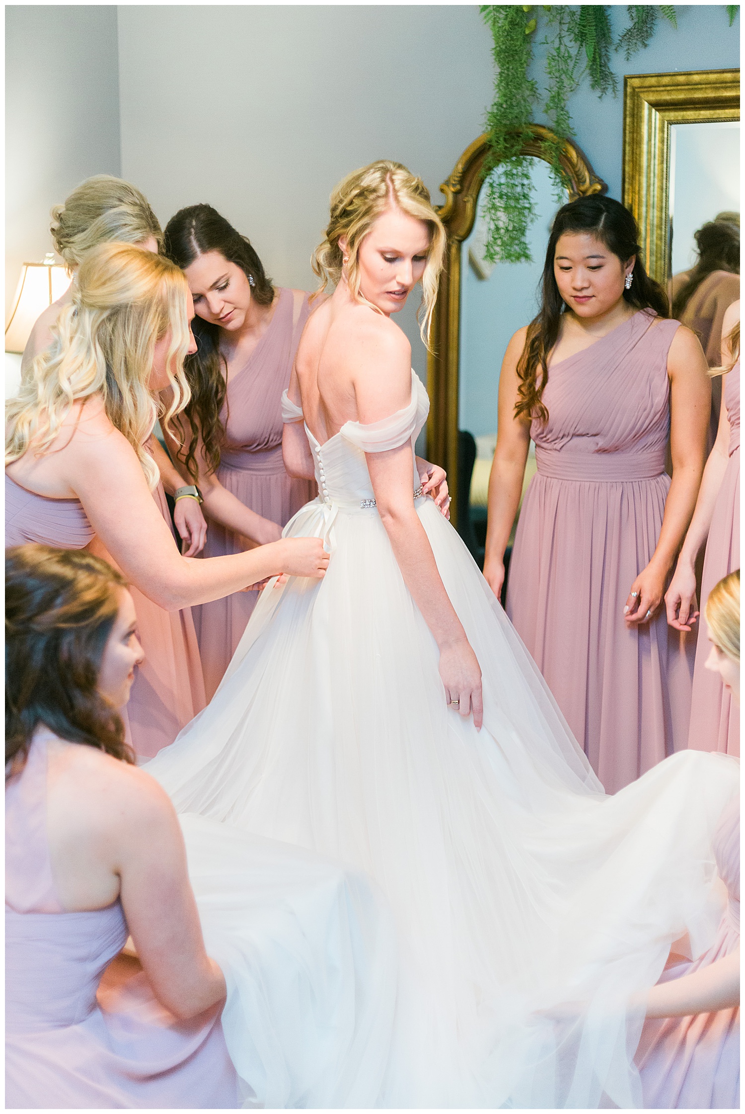 Ashton Creek Vineyard | Bride and Bridesmaids getting ready (Justin Alexander ball gown wedding dress in blush pink.)