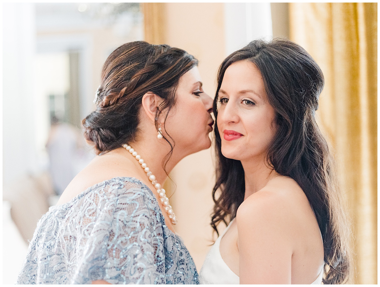 Linden Row Inn Wedding Photos | Virginia Wedding Photographer