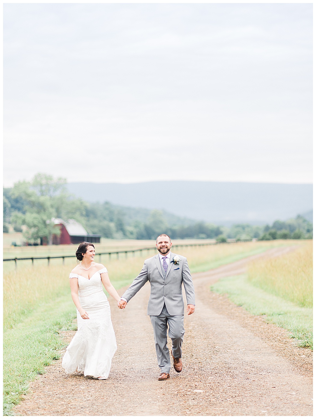 River Uplands Farm Wedding | Virginia Wedding Photographers 