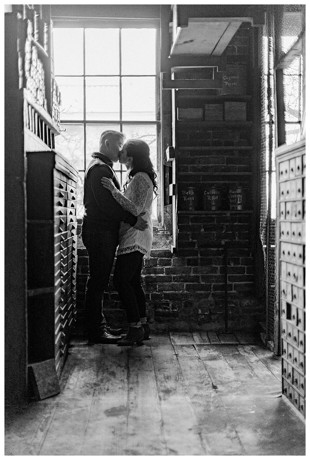 old-town-alexandria-engagement-photographer-stabler-leadbeater-apothecary-2539.jpg