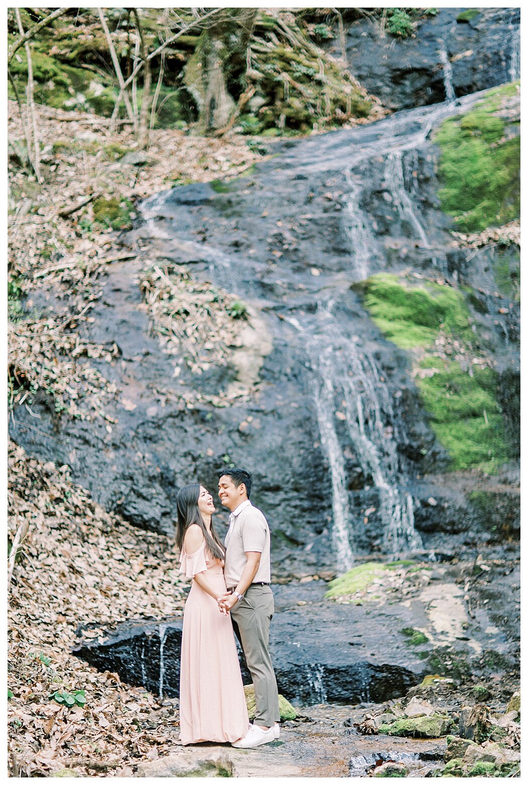 charlottesville-wedding-photographer-glenthorne-farm-waterfall-2929.jpg