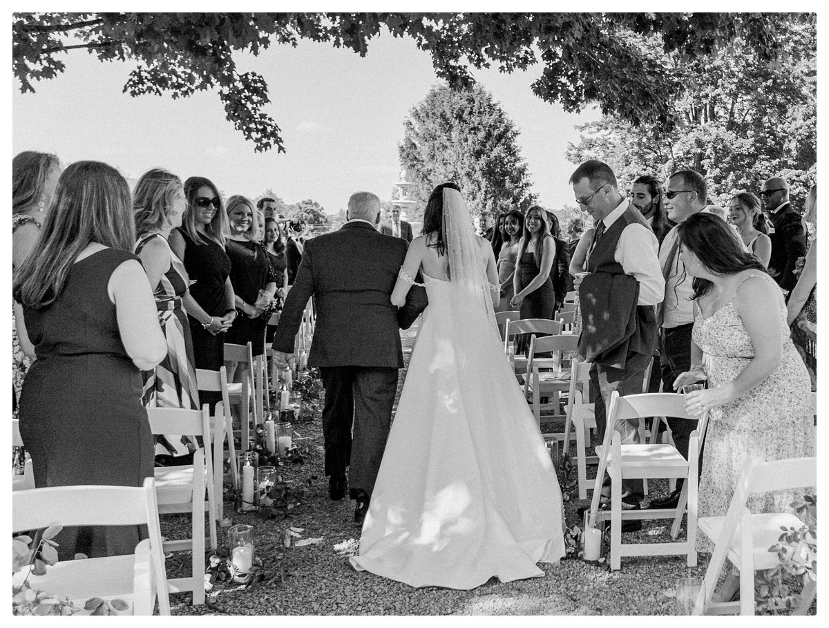 Charlottesville-Wedding-Photographers-Keswick-Vineyards-0021.jpg