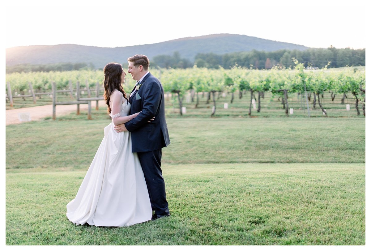 Charlottesville-Wedding-Photographers-Keswick-Vineyards-0037.jpg