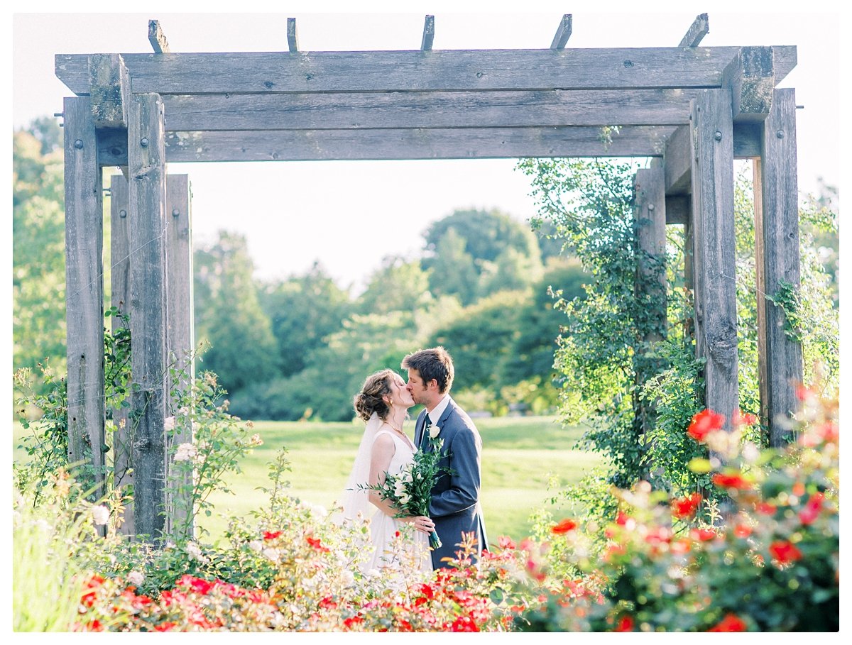 Intimate-Lewis-Ginter-Botanical-Garden-Wedding-0029.jpg