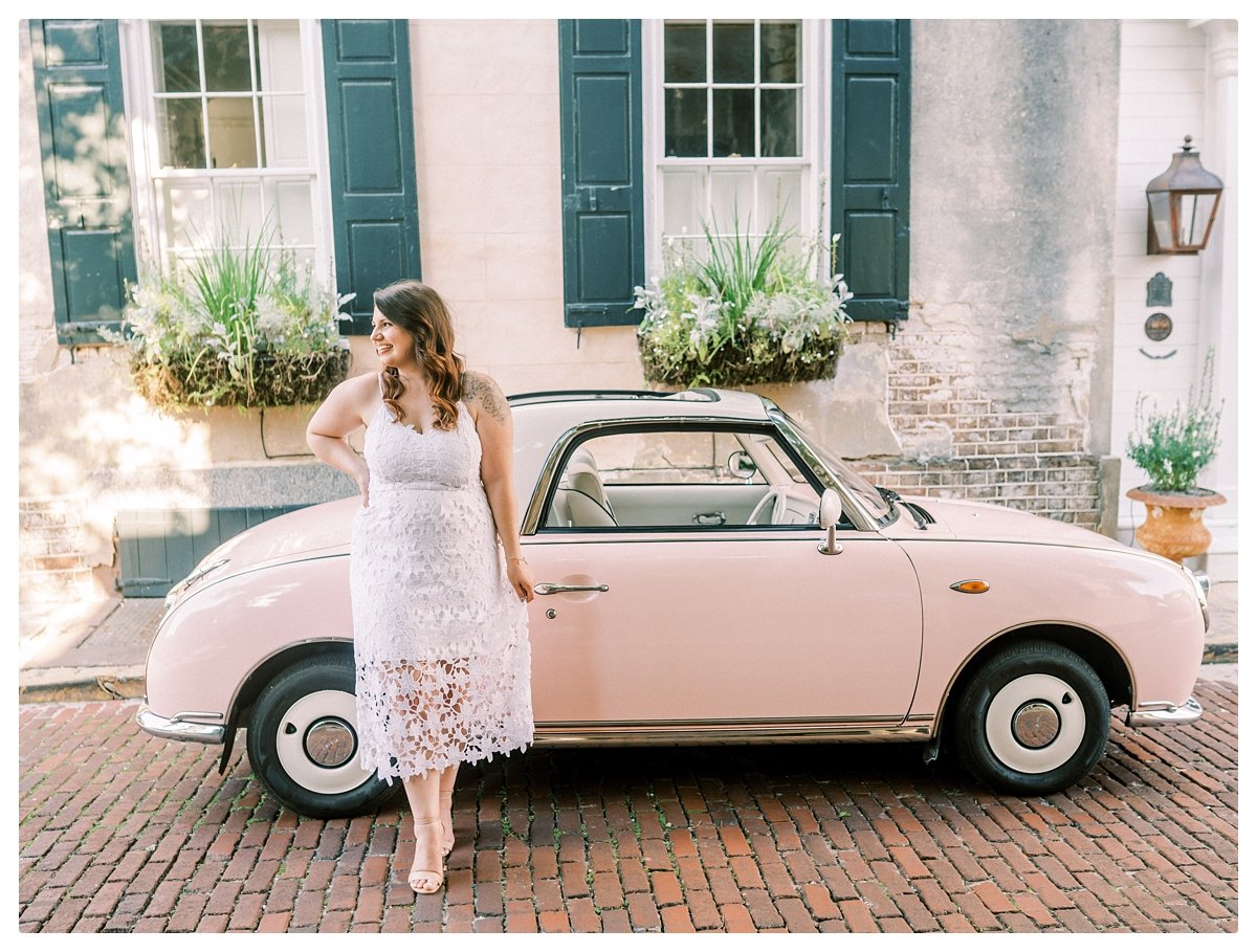 pink-car-charleston-engagement-photos-0003.jpg