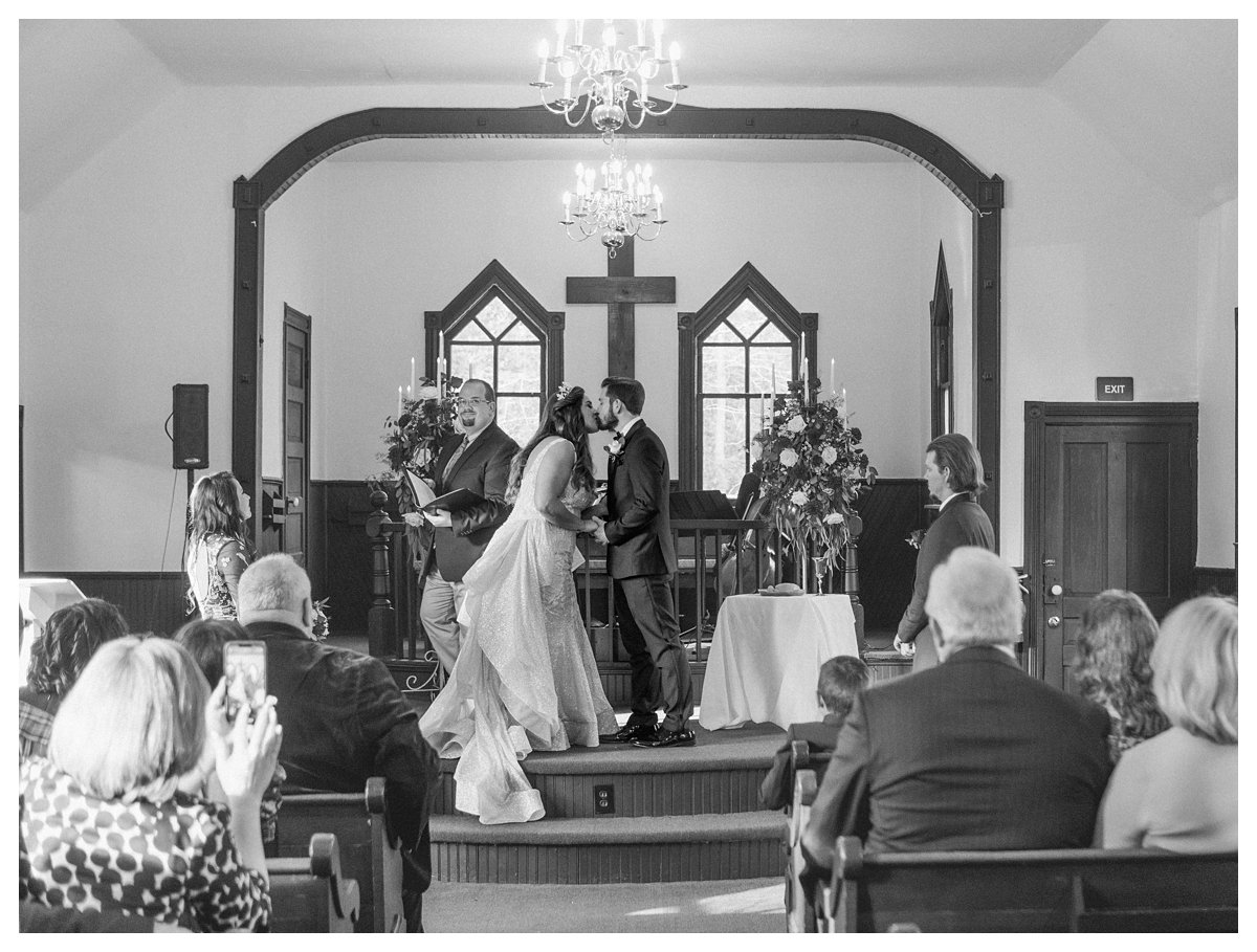 historic-potomoi-church-wedding-in-mechanicsville-0022.jpg