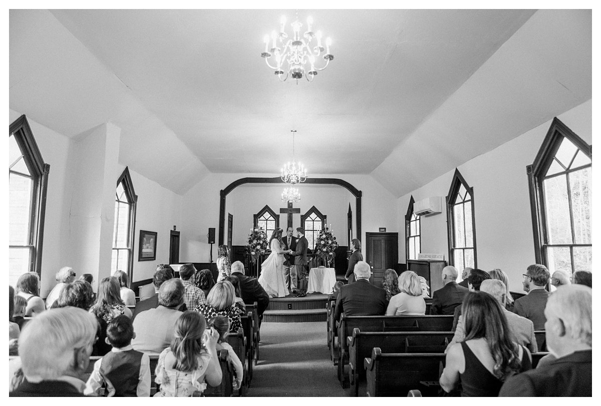 historic-potomoi-church-wedding-in-mechanicsville-0023.jpg