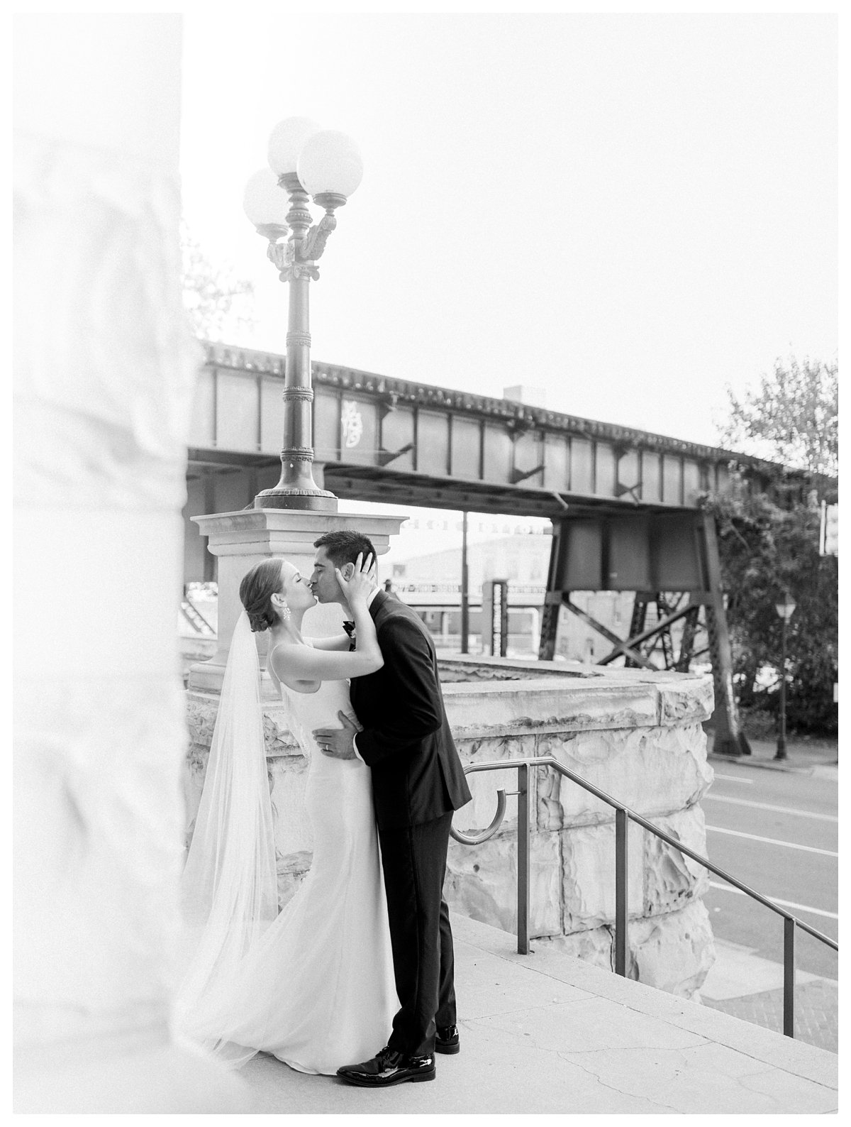 wedding-photos-at-main-street-station-0042.jpg