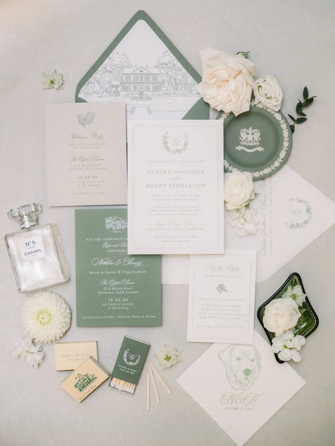 I love when the color story of the bridal details are woven throughout the whole day.
⠀⠀⠀⠀⠀⠀⠀⠀⠀
Because story-telling isn&rsquo;t just the events of the day. It&rsquo;s also all the little in between moments&mdash;the light, colors, and gestures, tha