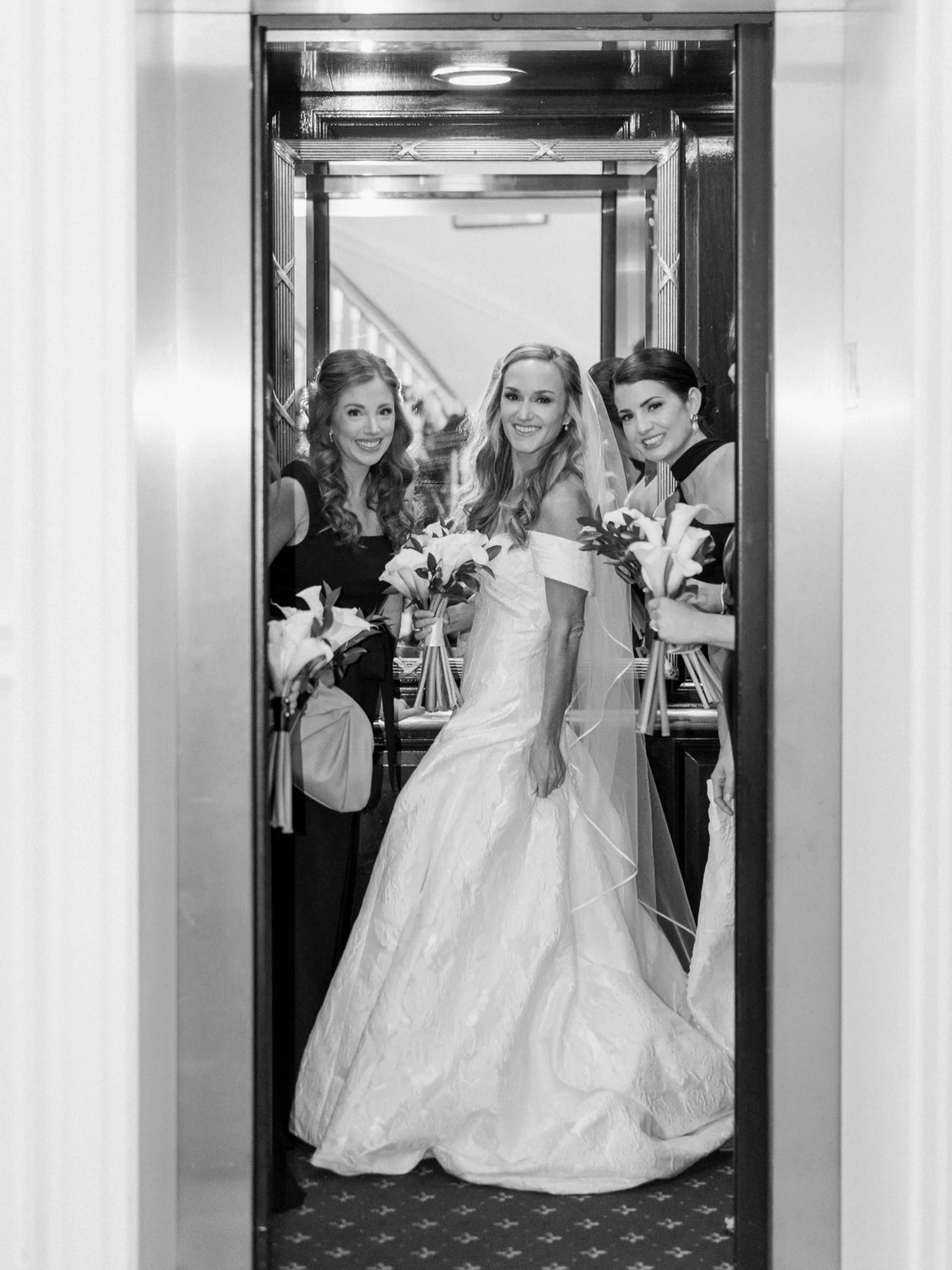 There&rsquo;s something special about all the relaxed in between moments with your wedding party.
⠀⠀⠀⠀⠀⠀⠀⠀⠀
The portraits are finished, everyone&rsquo;s happy, and laughs are non-stop.
⠀⠀⠀⠀⠀⠀⠀⠀⠀
You head to the bridal suite for last minute touch-ups,