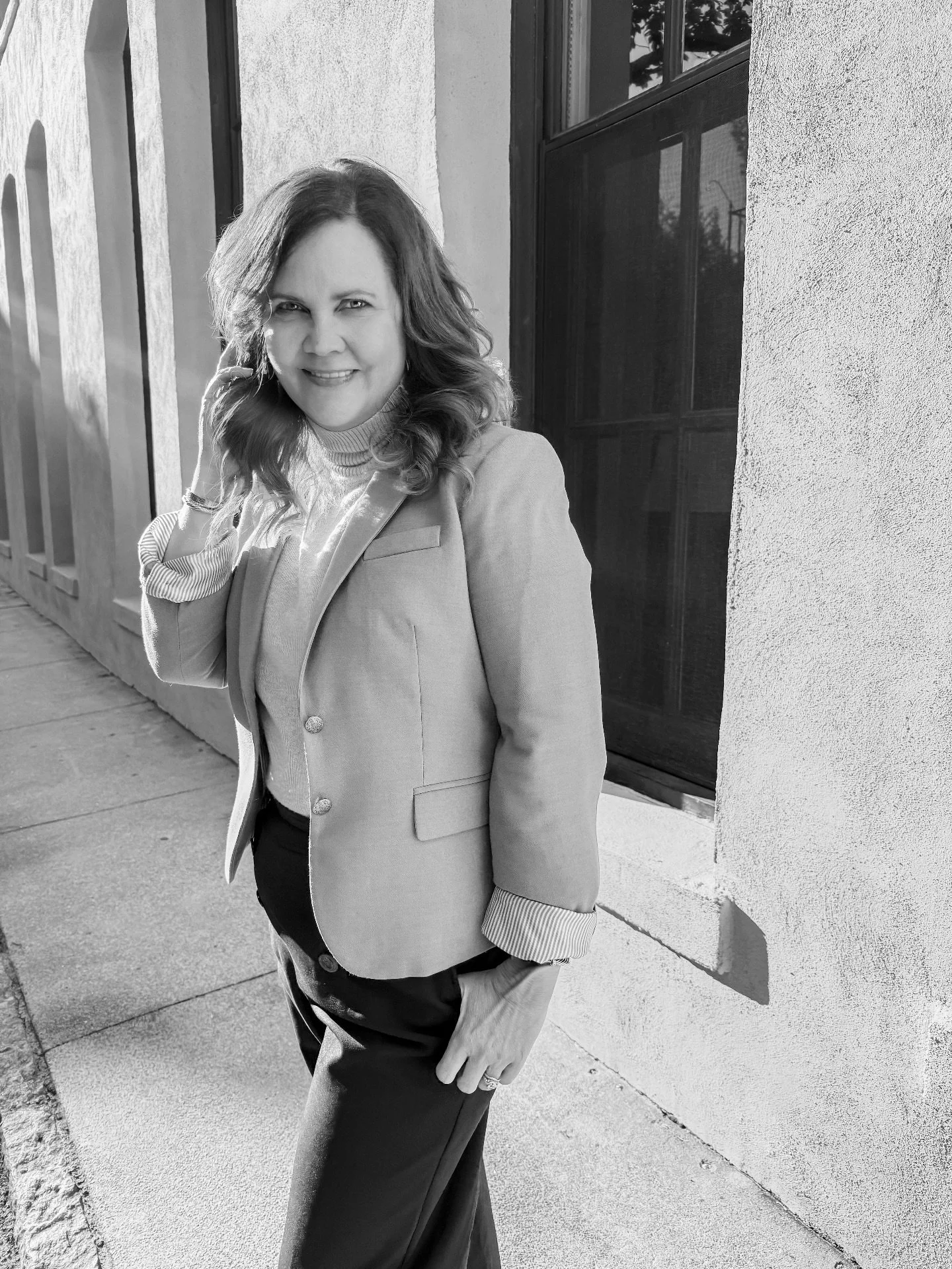 I&rsquo;m just sending off my film from my whirlwind week in Charleston, and can&rsquo;t wait to see the scans. Charleston is my happy place, so I was over the moon when @thehybridco asked me to serve on their staff for the conference there.
⠀⠀⠀⠀⠀⠀⠀⠀