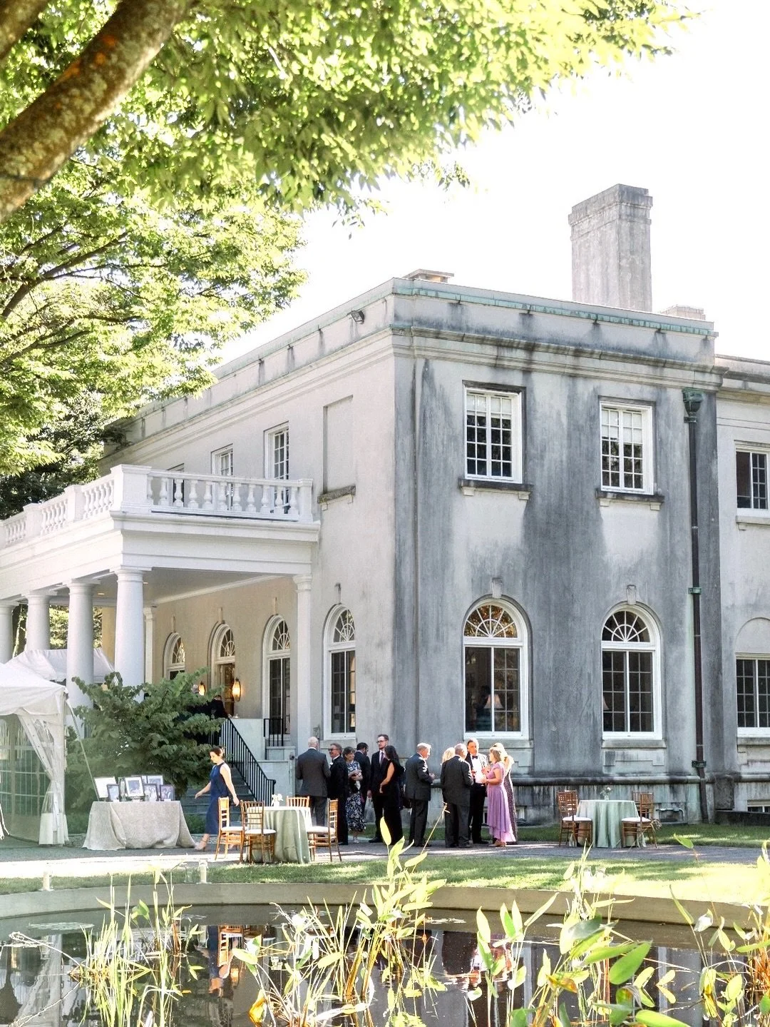 So perfect, your guests may forget they&rsquo;re not in the European countryside. 
⠀⠀⠀⠀⠀⠀⠀⠀⠀
(Seriously, how lovely is this cocktail space?)
⠀⠀⠀⠀⠀⠀⠀⠀⠀
Venue: @strong_mansion
Photographer: @MarshallArts.Photography
Planner/Caterer: @simplyfreshevents
