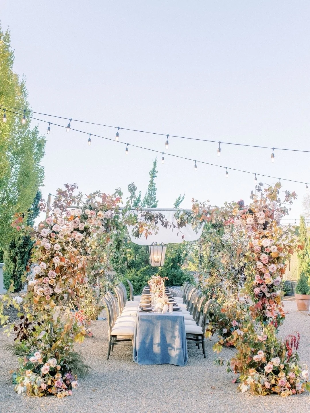 Imagine dining al fresco here with your guests, soaking up the laughter and celebrating all that is to come.
⠀⠀⠀⠀⠀⠀⠀⠀⠀
#welcomeparty #rehearsaldinner #weddingreception #CharlestonWeddingPhotographer #SCweddingPhotographer
⠀⠀⠀⠀⠀⠀⠀⠀⠀
Venue: @hoteldomes