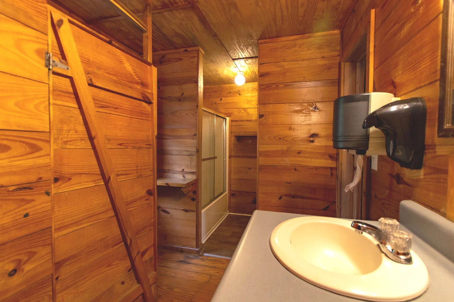 Big-Timber-bathroom.jpg
