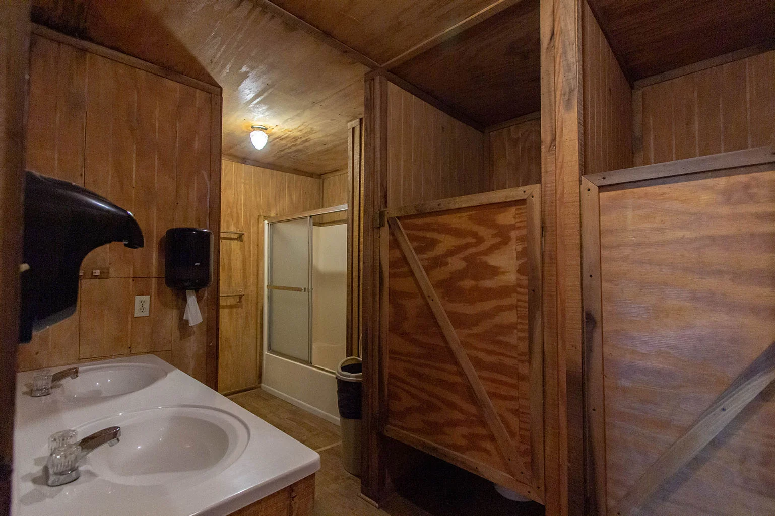 Poplar Bathroom.jpg