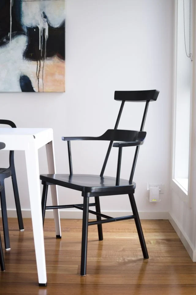 IKEA PS 2012 アームレスト付 ダイニングチェア Vintage IKEA PS 2012 Chairs with Armrests - AptDeco