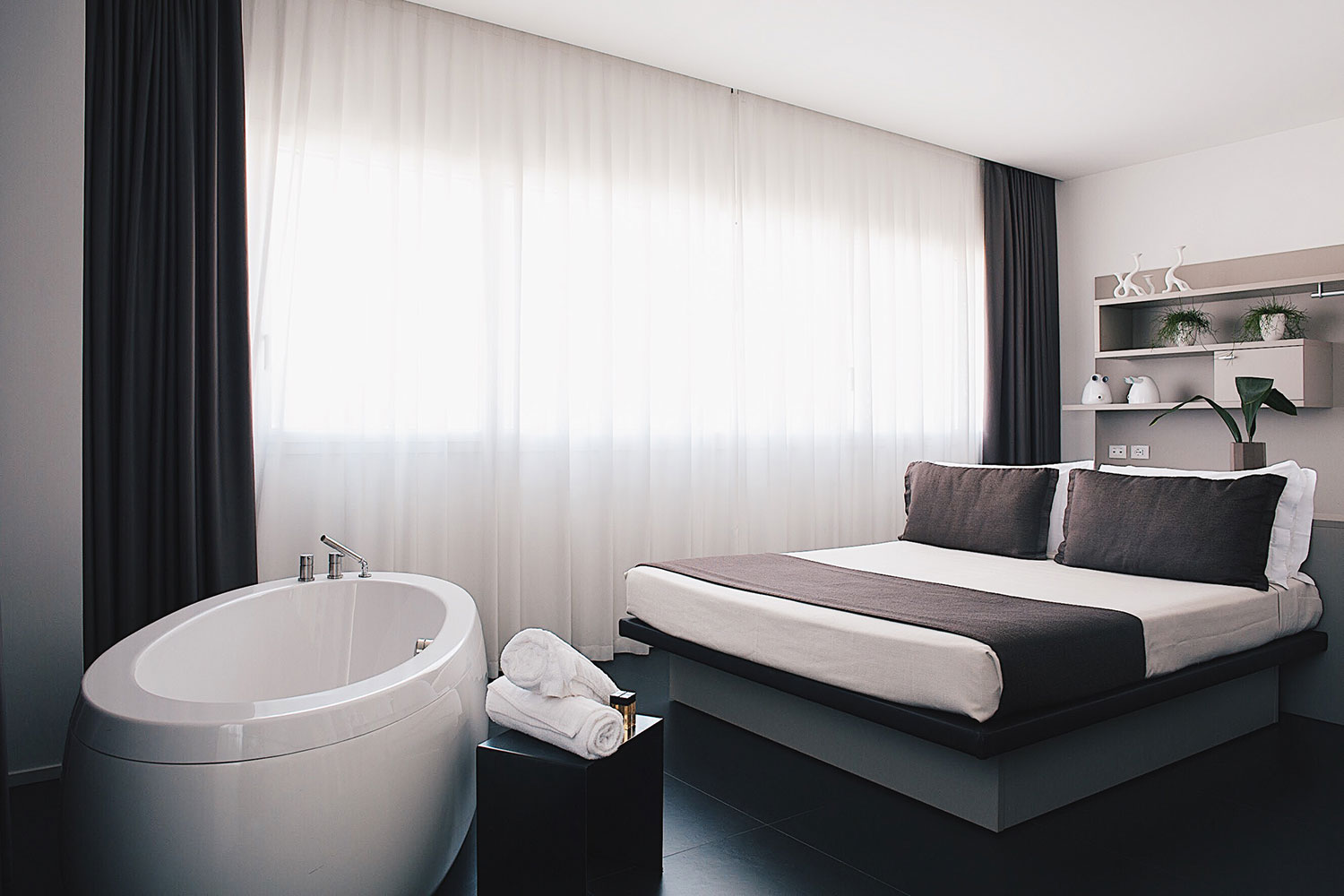 le-nove-hotel-rooms-love-11.jpg