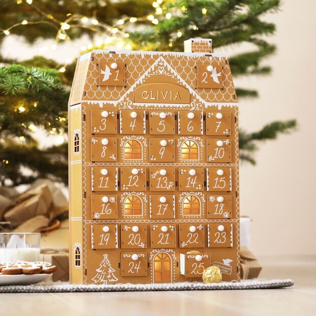 personalised-wooden-gingerbread-house-led-advent-calendar-4x3a2379-620x620.jpeg