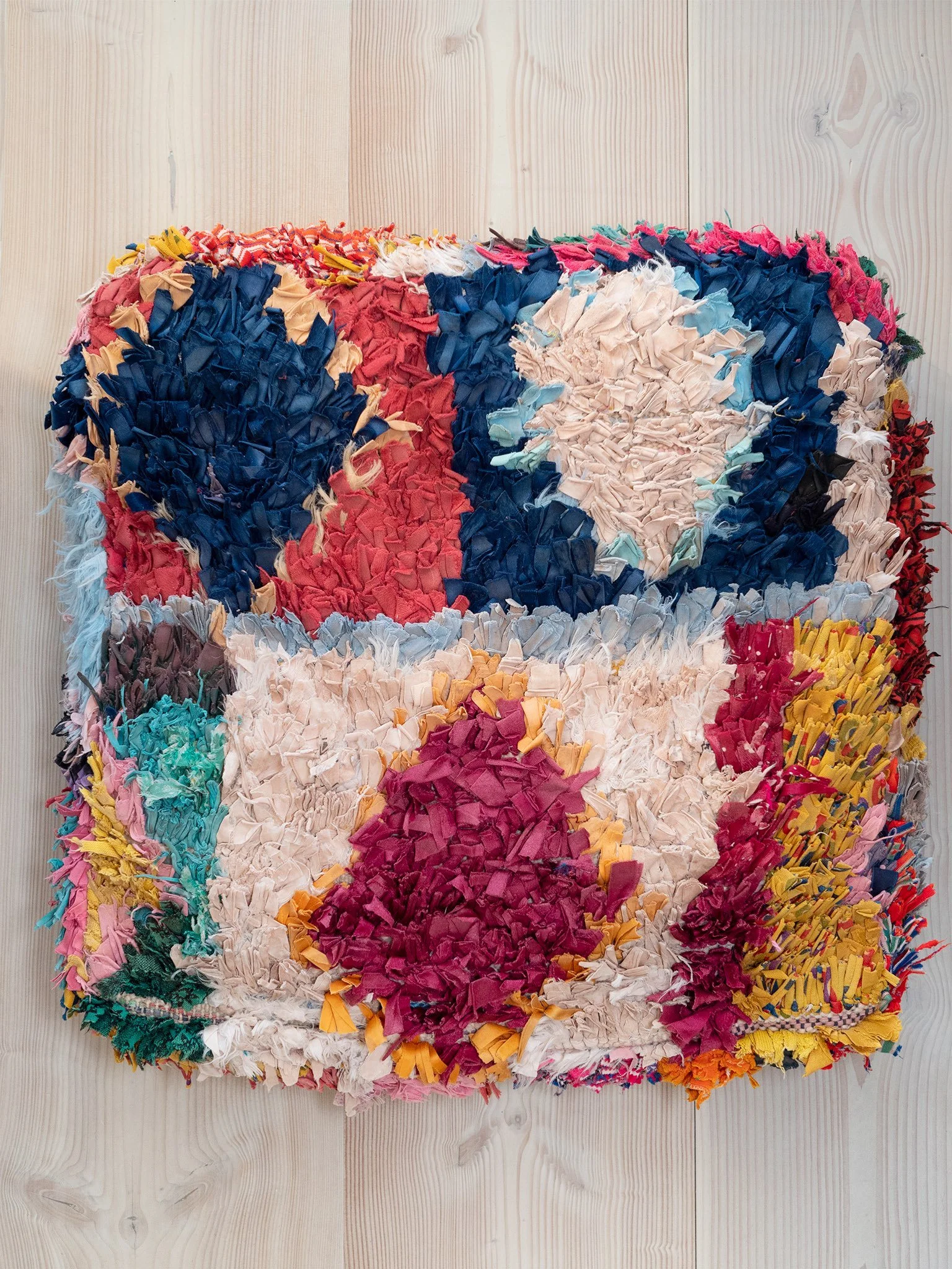 MOROCCAN VINTAGE POUF - NO.24-3.jpg