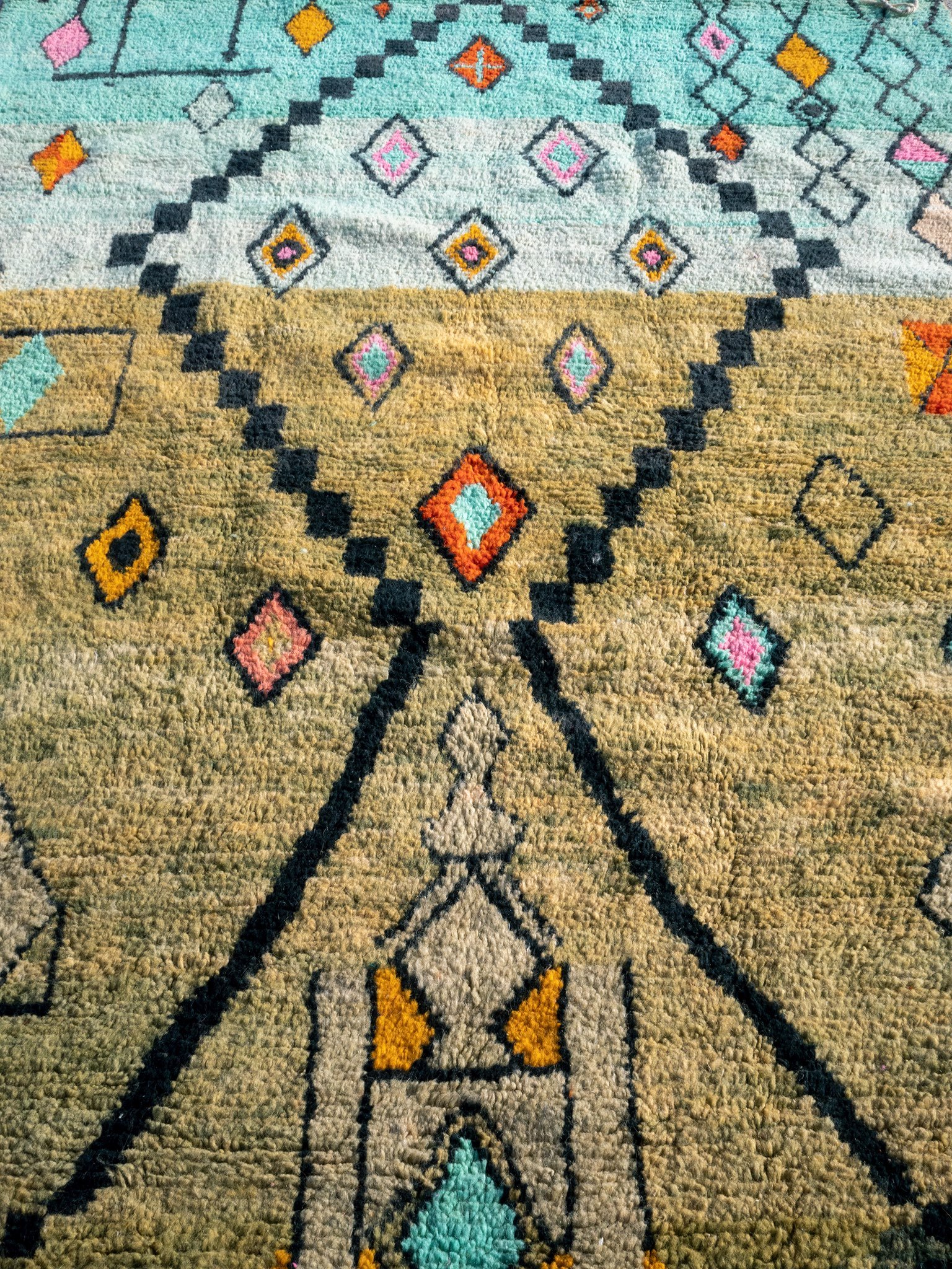 aventyr-moroccan-boujad-wool-rug-aryn-5.jpg