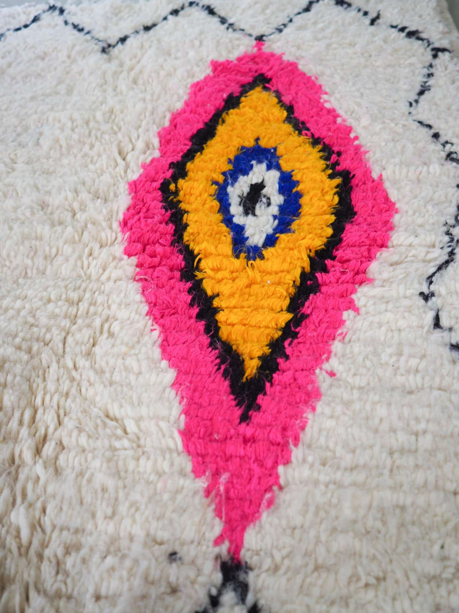 aventyr-moroccan-azilal-wool-rug-nadiya-2.jpeg