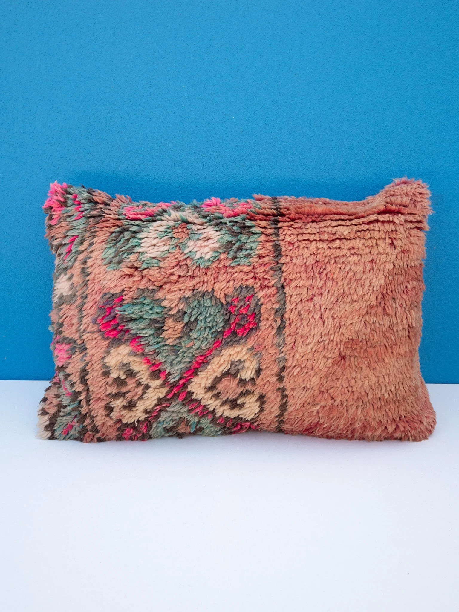HANDMADE MOROCCAN WOOL PILLOW - VINTAGE BENI MGUILD7.jpg