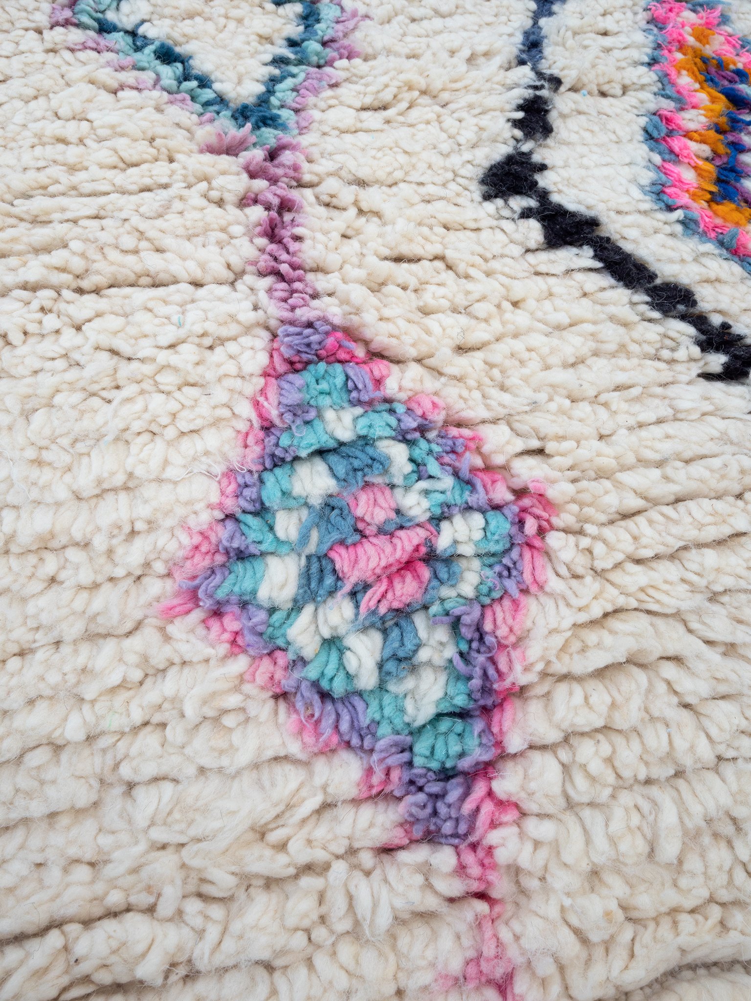 aventyr-moroccan-azilal-wool-rug-opal-diamonds-4.jpg