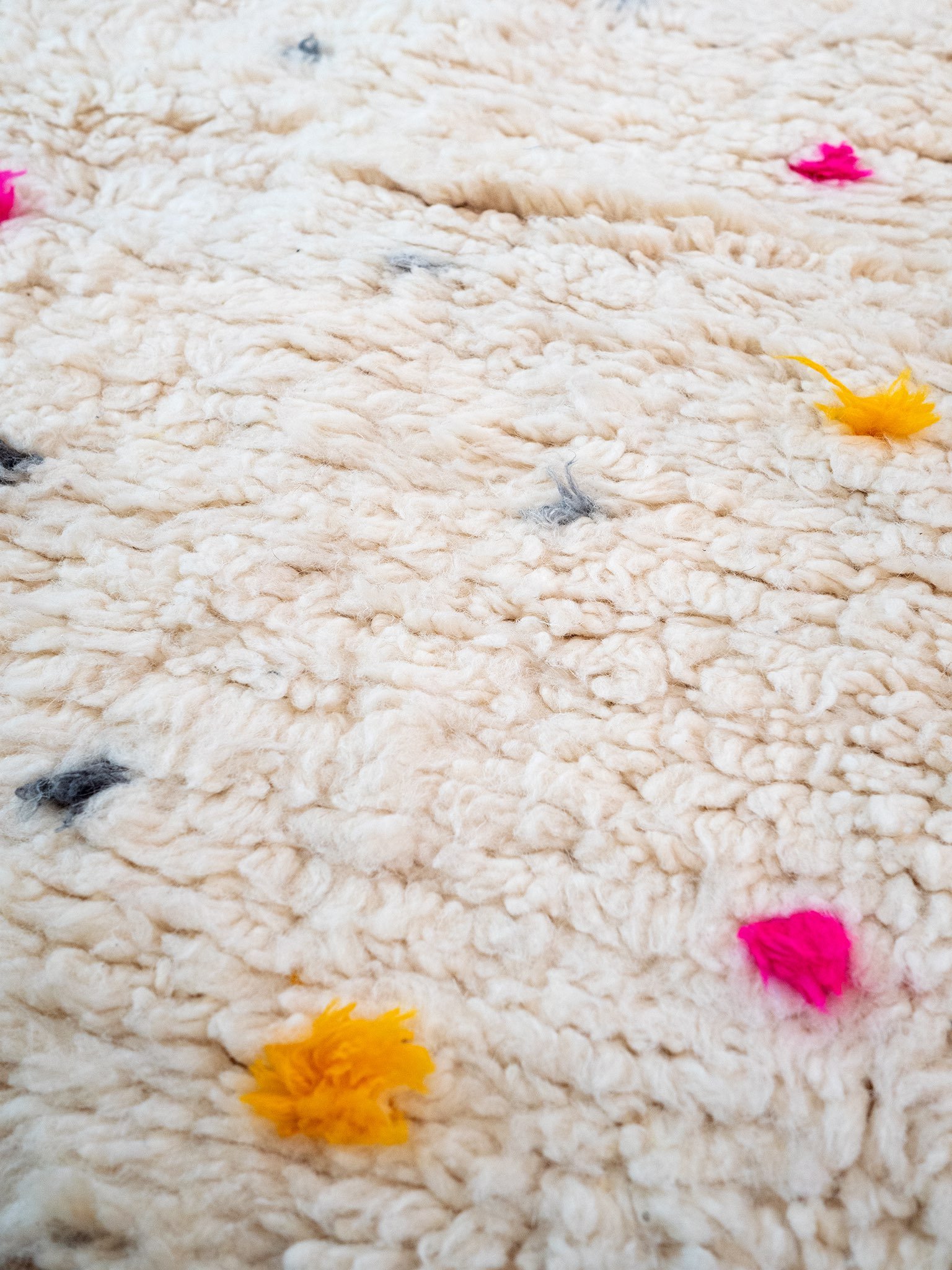 aventyr-moroccan-azilal-wool-rug-layla-4.jpg