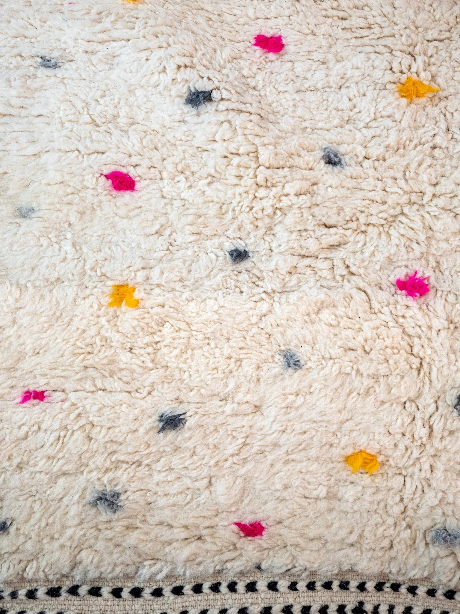 aventyr-moroccan-azilal-wool-rug-layla-2.jpg