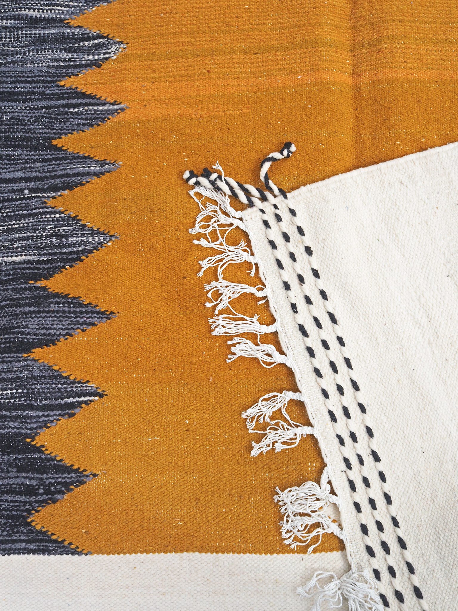 aventyr-moroccan-zanafi-kilim-wool-rug-ahmed-3.jpg