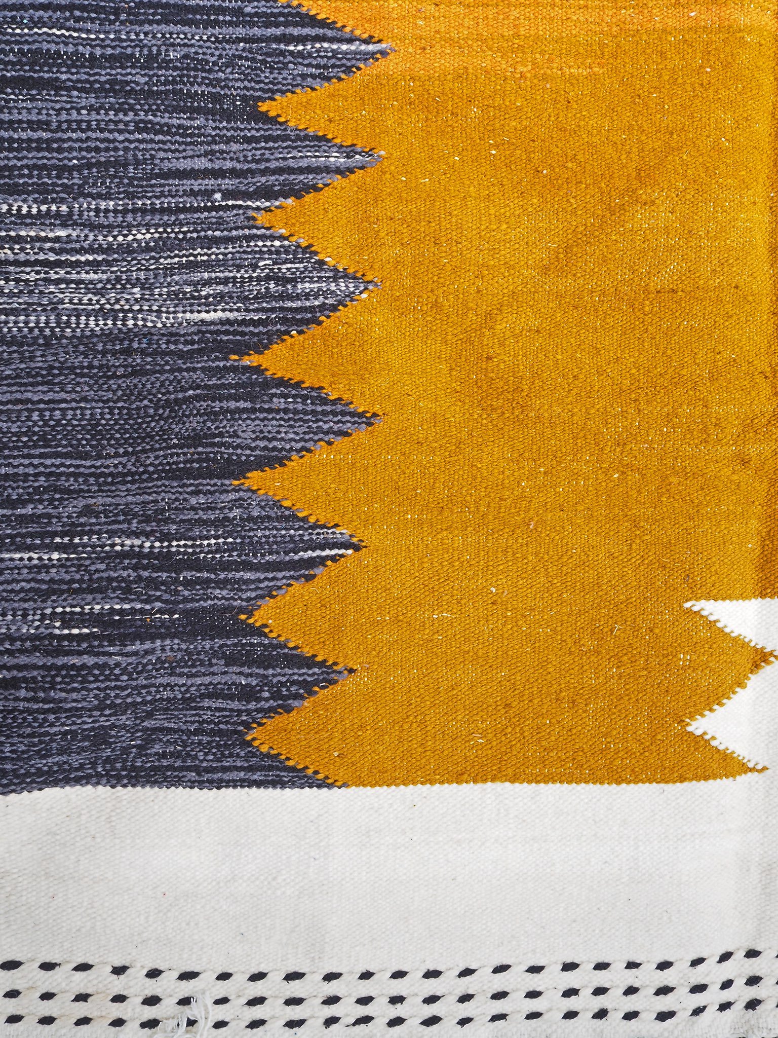 aventyr-moroccan-zanafi-kilim-wool-rug-ahmed-2.jpg