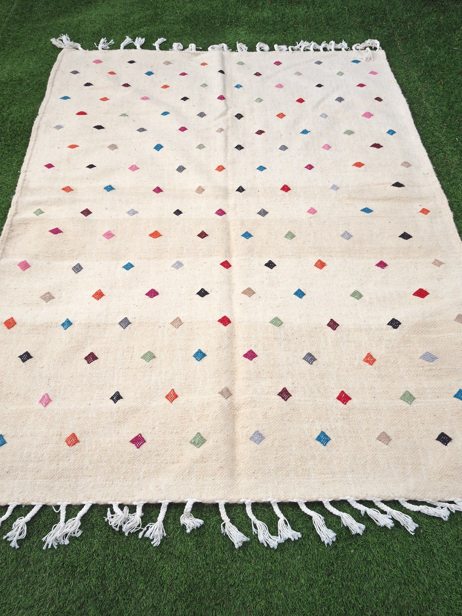 aventyr-moroccan-zanafi-kilim-wool-rug-Hasssan-1.jpg