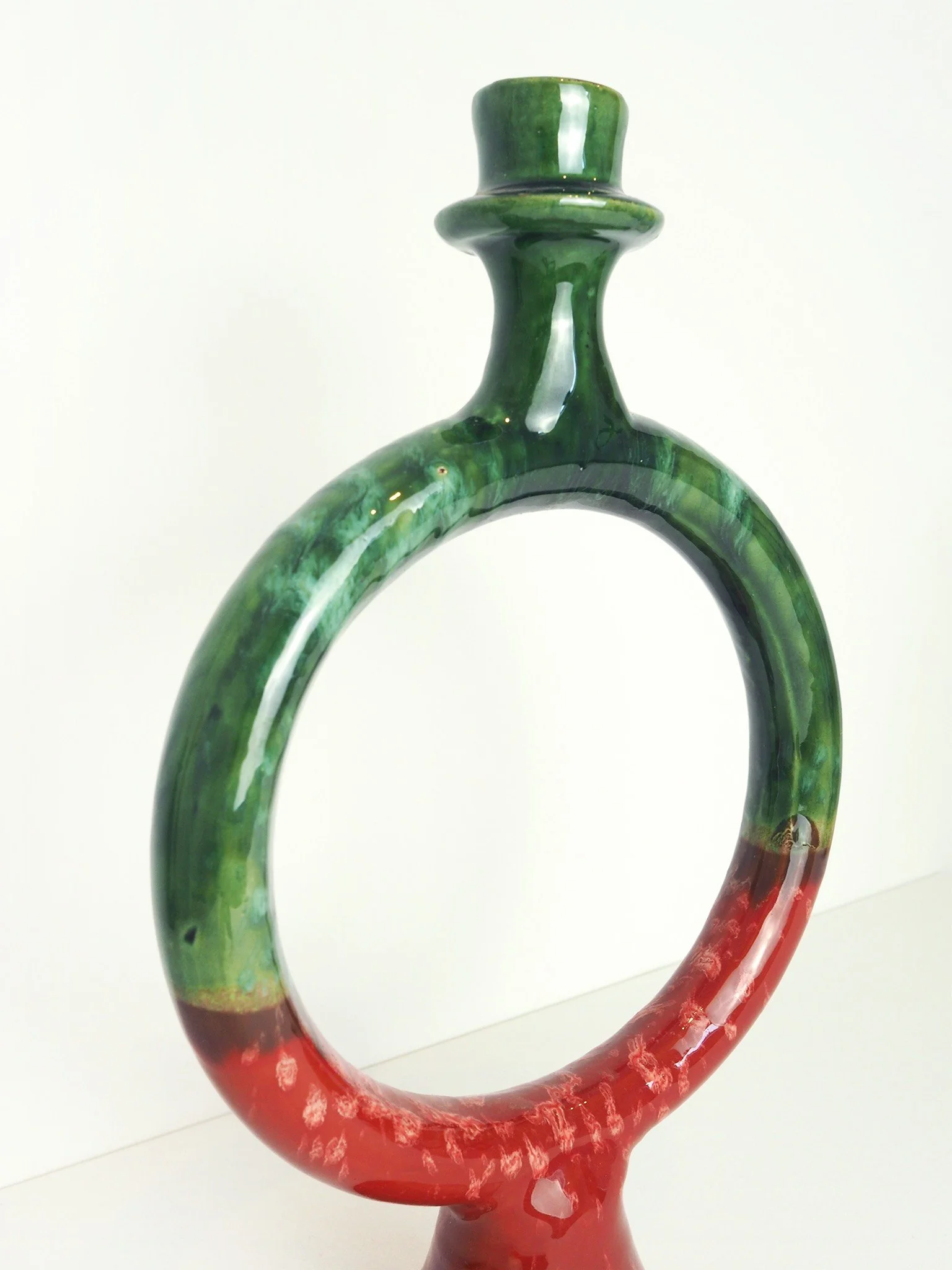 aventyr-handmade-candle-stand-green&red-2.jpg