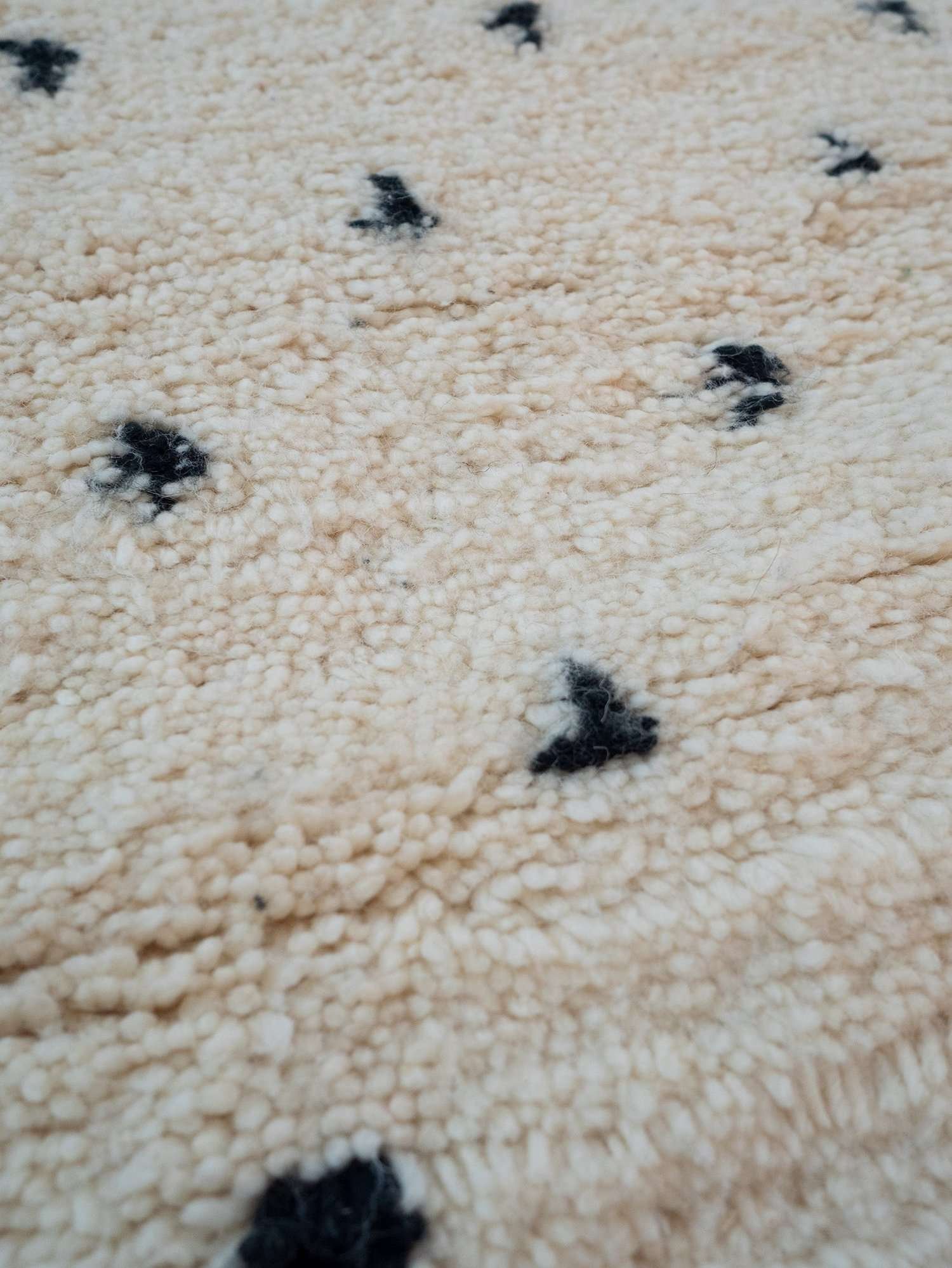 aventyr-moroccan-beni-ourain-wool-rug-ayad-2.jpeg